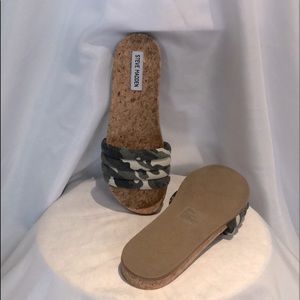 Steve Madden Camo Slides Size 9 Never Worn